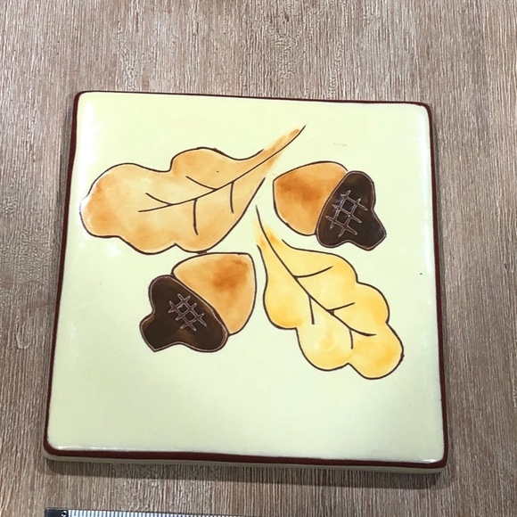 Vintage Y2K Russ Berrie Ceramic Hand Painted Acorn Trivet - Picture 1 of 4